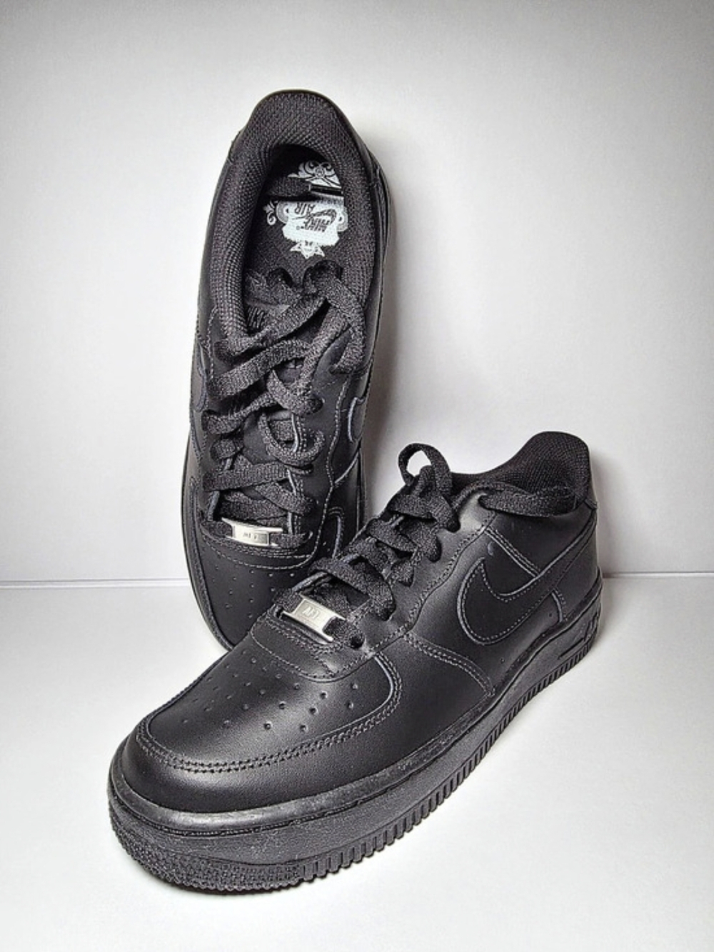 Nike Air Force 1 Low Triple Black Youth 6.5Y Women’s Size8 New No Box